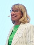 Dr. Sabine Schonert-Hirz